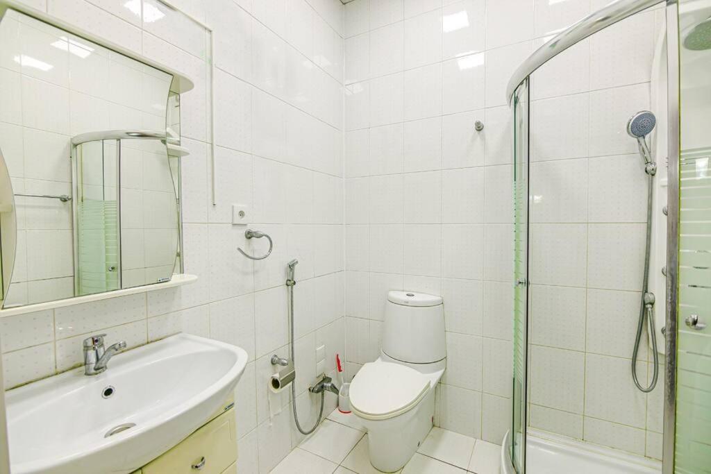 Apartment Azneft Meydani Baku Bagian luar foto