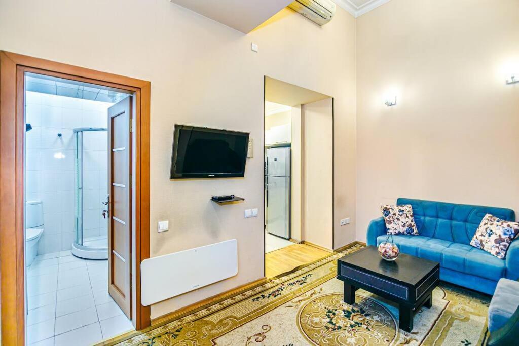 Apartment Azneft Meydani Baku Bagian luar foto